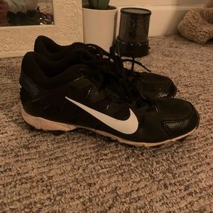 Nike softball cleats!!